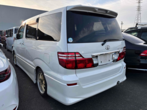 2007 Toyota Alphard Platinum Selection in White — image 4