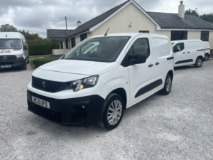 2021 Peugeot Partner 1.5 Bluehdi 1000 Professional in White — image 4
