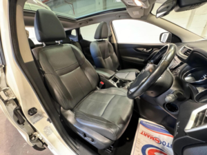 2014 Nissan Qashqai 1.6 Dci Tekna 2WD Euro 5 (s/s) 5dr in White — image 3