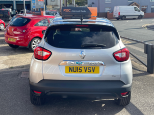 2015 Renault Captur 0.9 Tce Energy Dynamique S Medianav SUV 5dr Petrol Manual Euro 5 (s/s) (90 Ps) in Silver — image 3