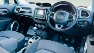 2015 Jeep Renegade 1.4t Multiairii Longitude Euro 6 (s/s) 5dr in Black — image 4