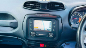 2015 Jeep Renegade 1.4t Multiairii Longitude Euro 6 (s/s) 5dr in Black — image 5