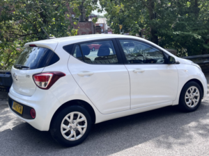 2017 Hyundai I10 1.0 Se Hatchback 5dr Petrol Manual Euro 6 (66 Ps) in White — image 6