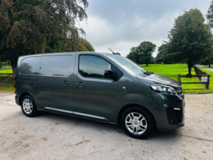 2022 Vauxhall Vivaro 1.5 Turbo D 2700 Sportive L1 H1 Euro 6 (s/s) 6dr in Grey — image 3