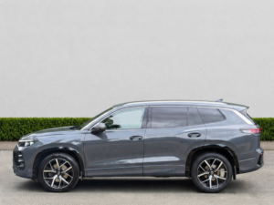 2025 Volkswagen Tayron 1.5 Etsi Mhev R-Line SUV 5dr Petrol Hybrid DSG Euro 6 (s/s) (150 Ps) in Grey — image 4
