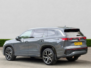 2025 Volkswagen Tayron 1.5 Etsi Mhev R-Line SUV 5dr Petrol Hybrid DSG Euro 6 (s/s) (150 Ps) in Grey — image 5