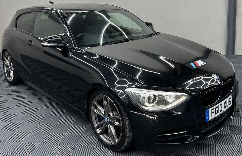 2013 BMW 1 Series 3.0 M135i Auto 3dr in Black — image 1