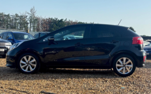 2015 Kia Rio 1.4 Ecodynamics 2 Euro 6 (s/s) 5dr in Black — image 5