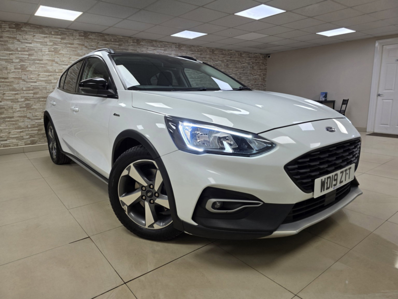 2019 Ford Focus 1.0t Ecoboost Active Hatchback 5dr Petrol Manual Euro 6 (s/s) (125 Ps) in Multicolour — image 1