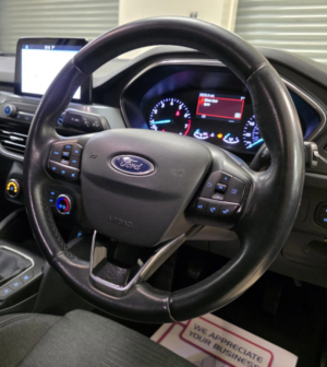 2019 Ford Focus 1.0t Ecoboost Active Hatchback 5dr Petrol Manual Euro 6 (s/s) (125 Ps) in Multicolour — image 6