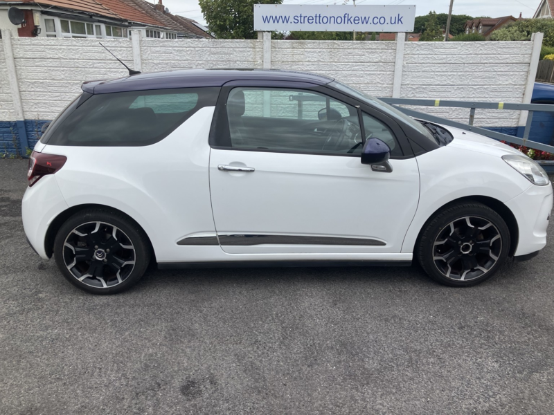 2013 Citroen Ds3 1.6 Vti Dstyle Plus in White — image 1