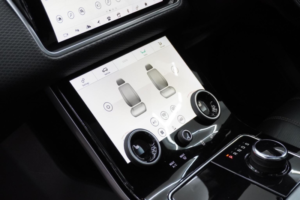 2020 Land Rover Range Rover Velar 2.0 D180 R-Dynamic S Auto 4WD Euro 6 (s/s) 5dr in Black — image 3