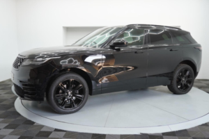 2020 Land Rover Range Rover Velar 2.0 D180 R-Dynamic S Auto 4WD Euro 6 (s/s) 5dr in Black — image 6