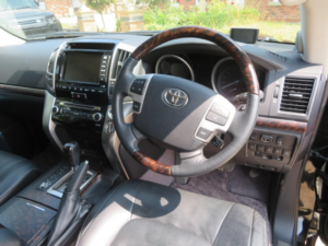2013 Toyota Land Cruiser Zx 4.6 V8 Petrol J200 in Black — image 2