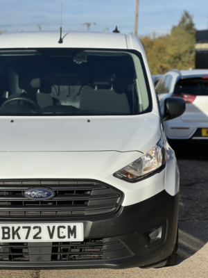 2022 Ford Transit Connect 1.5 Transit Connect Leader Hp Van Lwb 250 L2 1.5l Ecoblue 100ps Fwd 6 Speed Manual in White — image 2