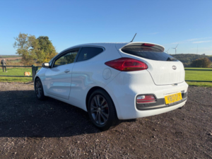 2013 Kia Proceed 1.6 Gdi Ecodynamics S Euro 5 (s/s) 3dr in White — image 2