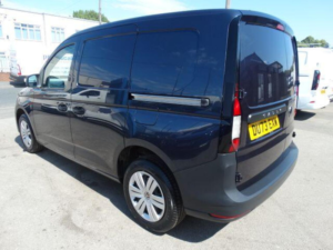 2023 Volkswagen Caddy 1.5 Tsi C20 Commerce Swb Euro 6 (s/s) 5dr in Blue — image 6