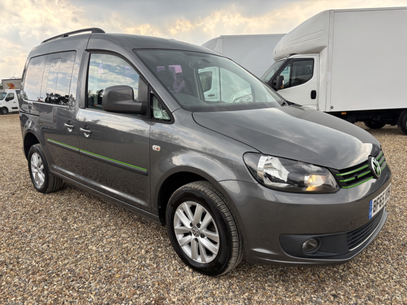 2015 Volkswagen Caddy Life Drive From Wheelchair Accessible Vehicle 1.6 Tdi Cr in Grey — image 1