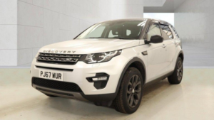 2017 Land Rover Discovery Sport 2.0 Td4 Se Tech Auto 4WD Euro 6 (s/s) 5dr in Silver — image 2