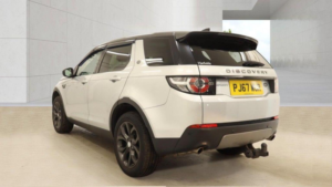2017 Land Rover Discovery Sport 2.0 Td4 Se Tech Auto 4WD Euro 6 (s/s) 5dr in Silver — image 3