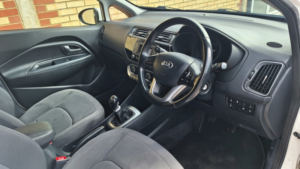 2016 Kia Rio 1.4 Crdi Ecodynamics 2 in White — image 2