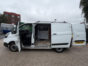 2018 Ford Transit Custom 2.0 300 Ecoblue L1 H1 Euro 6 5dr in White — image 4