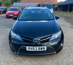 2013 Toyota Auris 1.8 Vvt-H Excel in Black — image 5