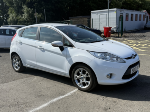 2012 Ford Fiesta 1.3 Zetec in White — image 2