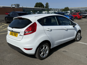 2012 Ford Fiesta 1.3 Zetec in White — image 3