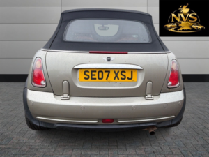 2007 MINI Convertible 1.6 One Sidewalk in Silver — image 6