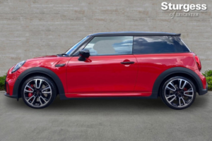 2022 MINI Hatch 2.0 John Cooper Works Steptronic Euro 6 (s/s) 3dr in Red — image 4