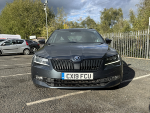 2019 Skoda Superb 2.0 Tdi Sportline in Grey — image 3