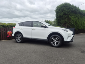 2017 Toyota Rav4 2.0 D-4d Business Edition in White — image 3