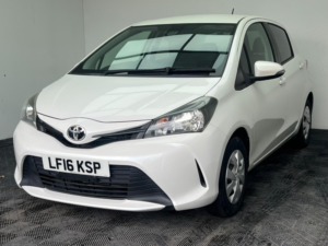 2016 Toyota Yaris 1.33 Dual Vvt-I Icon Multidrive S Euro 6 5dr in Other — image 3