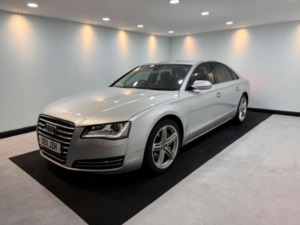 2011 Audi A8 3.0 Tdi V6 Executive Se Tiptronic Quattro Euro 5 (s/s) 4dr in Silver — image 3