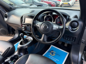 2016 Nissan Juke 1.2 Dig-T Tekna Euro 6 (s/s) 5dr in Grey — image 3