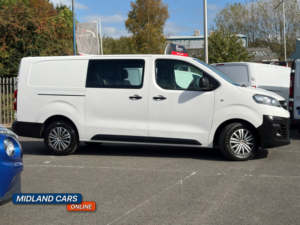 2020 Vauxhall Vivaro 2.0 Turbo D 3100 Edition in White — image 5