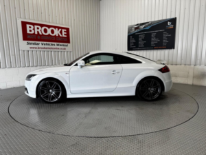 2014 Audi Tt 2.0 Tfsi Black Edition S Tronic Quattro Euro 5 (s/s) 3dr in White — image 6