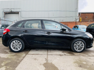 2013 Citroen C4 1.6 E-Hdi Airdream Vtr+ Egs6 Euro 5 (s/s) 5dr in Black — image 6