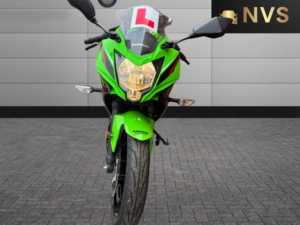 2021 Kawasaki Ninja 125 in Green — image 4