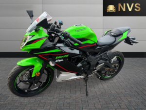 2021 Kawasaki Ninja 125 in Green — image 6