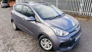 2017 Hyundai I10 1.2 I10 Se 1.2 A/t My17 in Grey — image 4
