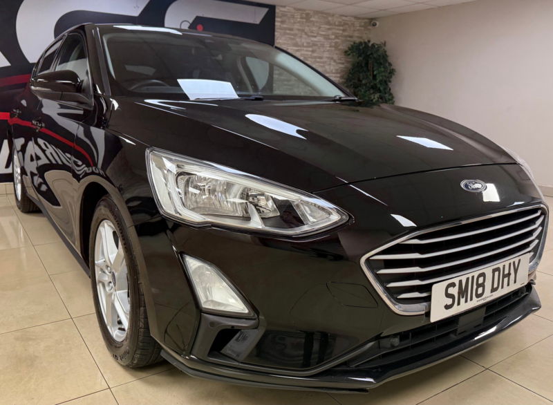 2018 Ford Focus 1.0t Ecoboost Zetec Hatchback 5dr Petrol Manual Euro 6 (s/s) (125 Ps) in Black — image 1