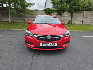 2017 Vauxhall Astra 1.6 Cdti Blueinjection Sri in Red — image 2
