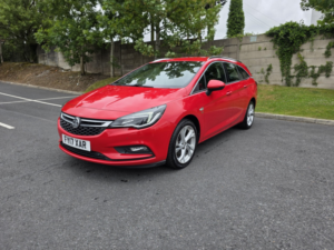 2017 Vauxhall Astra 1.6 Cdti Blueinjection Sri in Red — image 3