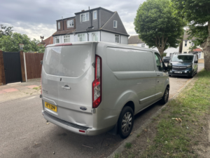 2022 Ford Transit Custom 2.0 Transit Custom Limited Van 300 L1 2.0l Ecoblue 130ps Fwd 6 Speed Manual in Silver — image 2