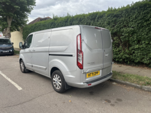 2022 Ford Transit Custom 2.0 Transit Custom Limited Van 300 L1 2.0l Ecoblue 130ps Fwd 6 Speed Manual in Silver — image 3