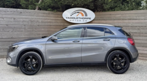 2017 Mercedes-Benz Gla 2.1 Gla200d Sport in Grey — image 2