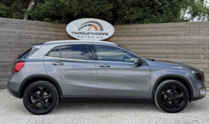2017 Mercedes-Benz Gla 2.1 Gla200d Sport in Grey — image 3