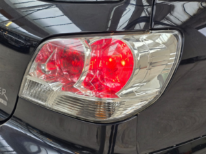 2005 Mitsubishi Outlander 2.4 Sport Se in Black — image 3